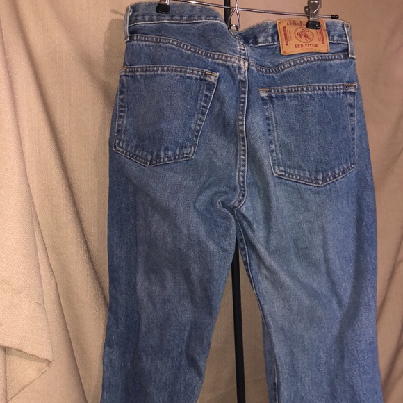 EUC Abercrombie & Fitch Jeans - Picture 4 of 5